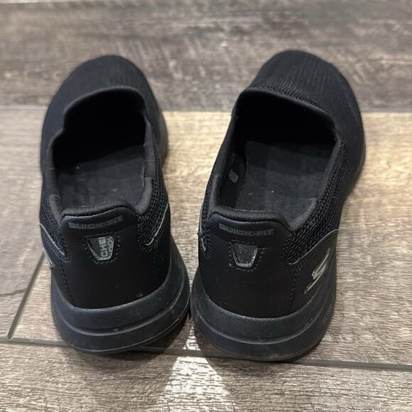 Skechers Women's GO Walk 5 Sneaker Black Size 7.5 - Picture 2 of 9